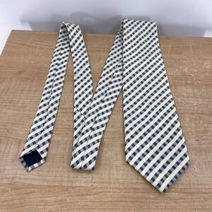 Burberry Of London Classic Check Plaid 100% Silk Hand Made Tie